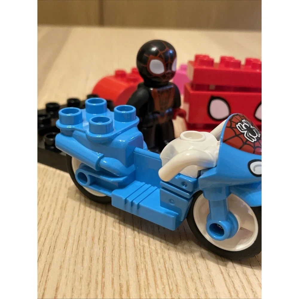 LEGO DUPLO Marvel Partial Set 19 Pc Miles Morales Figure Spider-Man Bike
